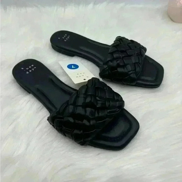 Women’s A New Day Carissa Sandals in Black Size 7 - Picture 2 of 8